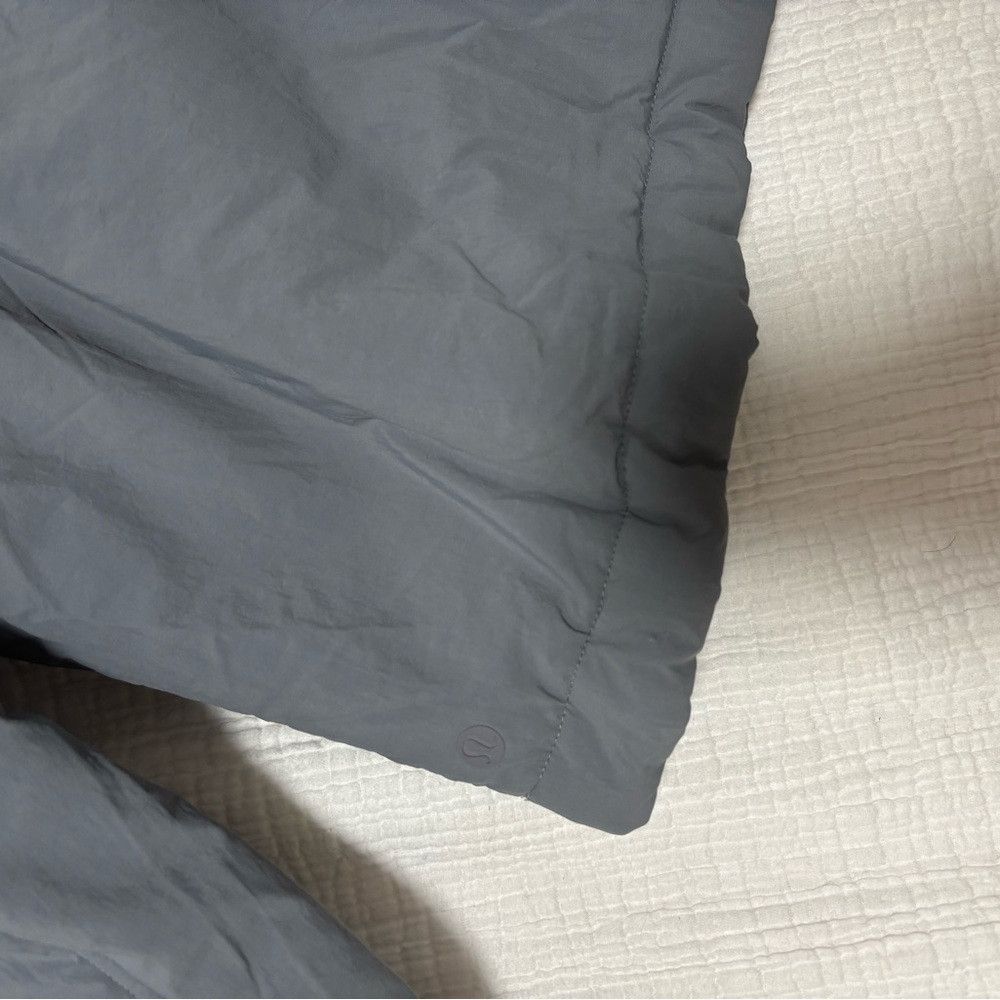 Lululemon Water Resistant Gray Women's Jacket - Picture 13 of 13